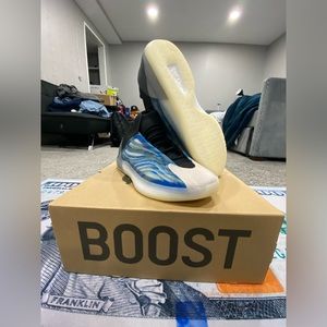 adidas Yeezy QNTM Frozen Blue